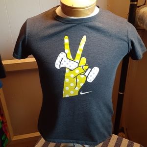 womens nike tee shirt